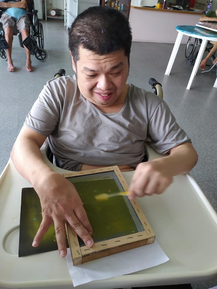 彩繪大師,宜福住宿長照機構