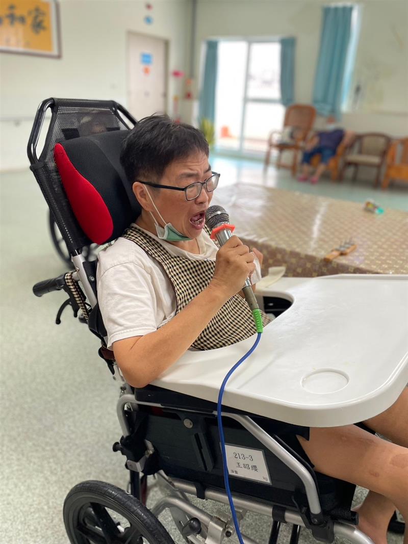 卡拉OK歡唱,宜福住宿長照機構