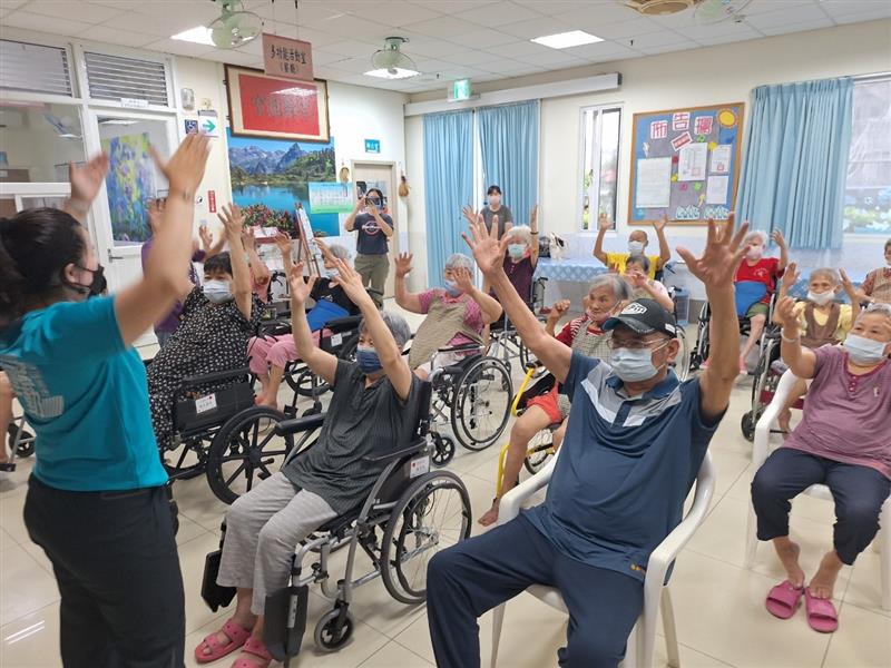體適能活動,宜福住宿長照機構