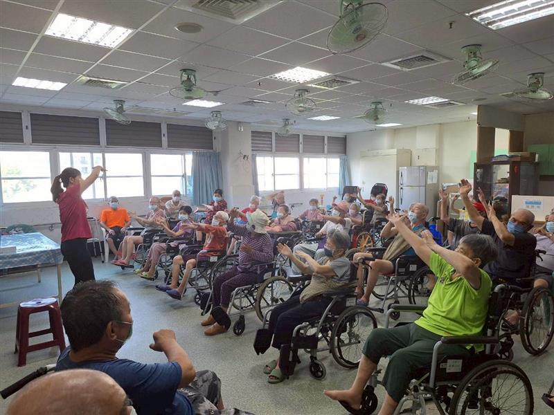 體適能活動,宜福住宿長照機構