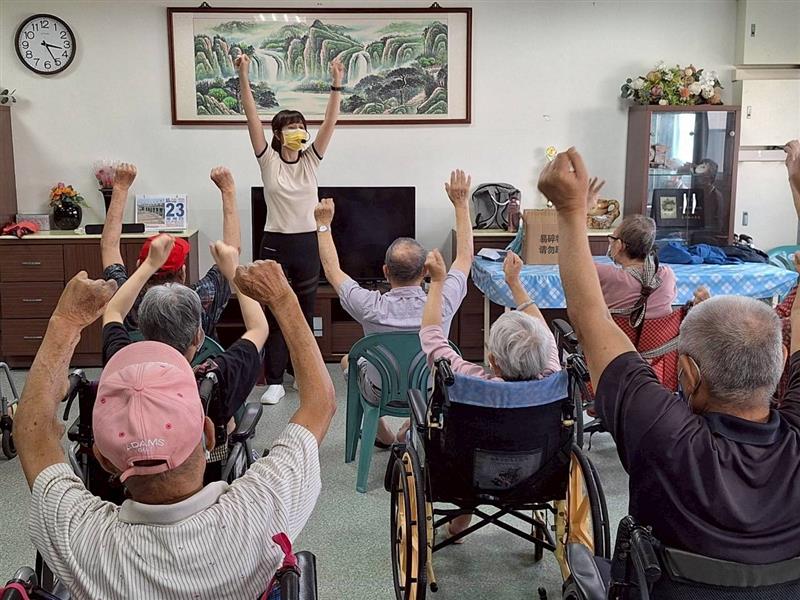 體適能活動,宜福住宿長照機構